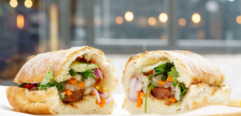 vietnam banh mi eat bread 90