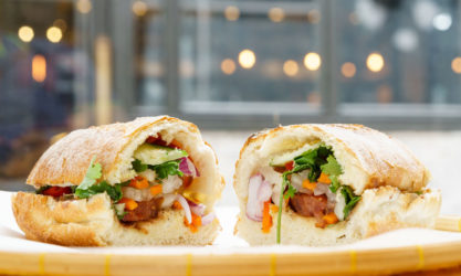 vietnam banh mi eat bread 90